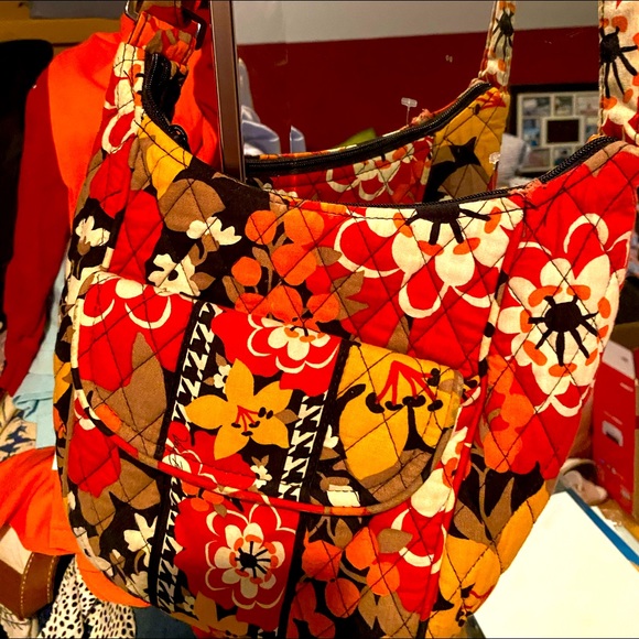 Vera Bradley (Puccini) - Picture 1 of 2